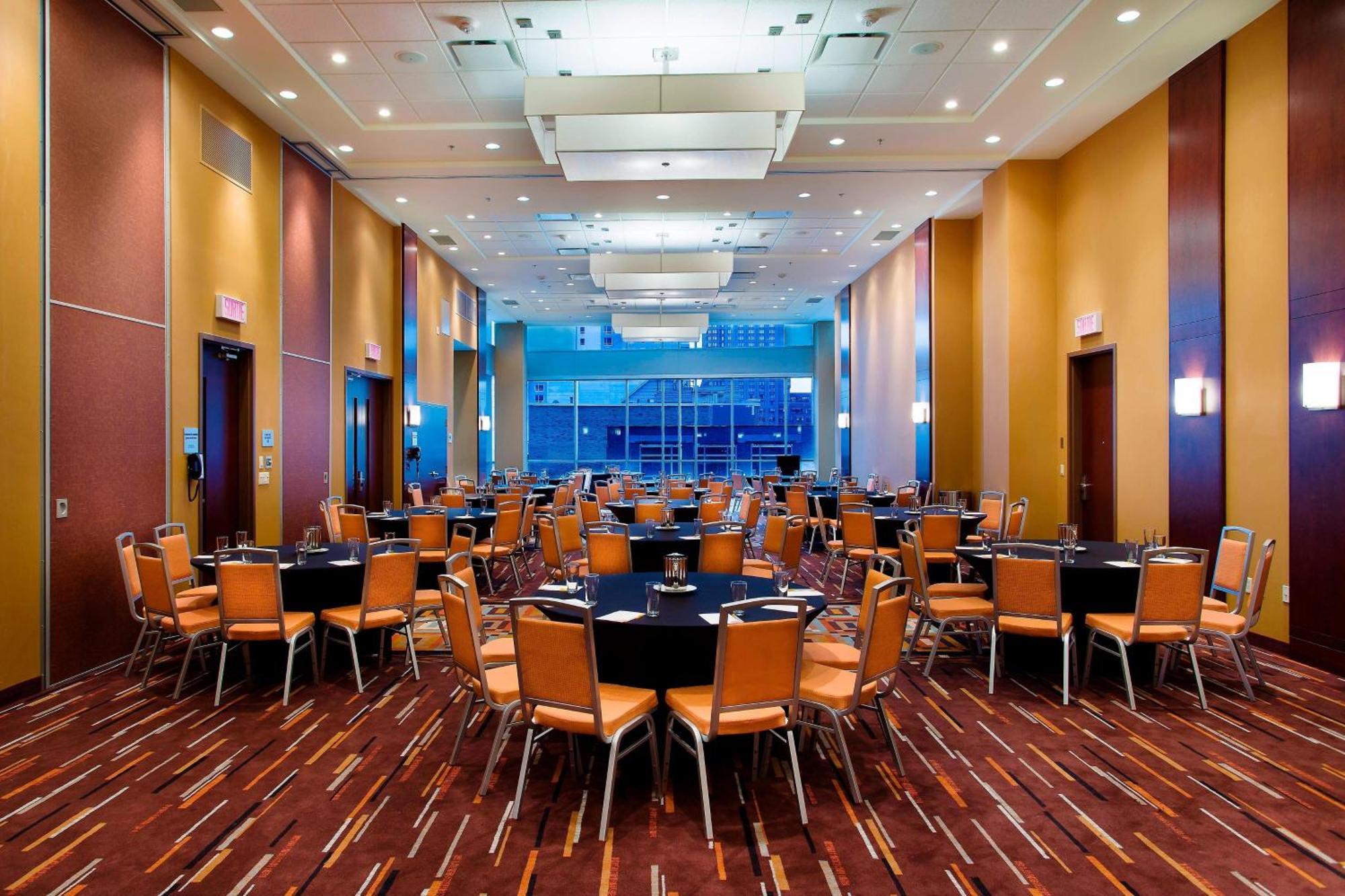 Courtyard Par Marriott Montreal Centre-Ville Eksteriør bilde