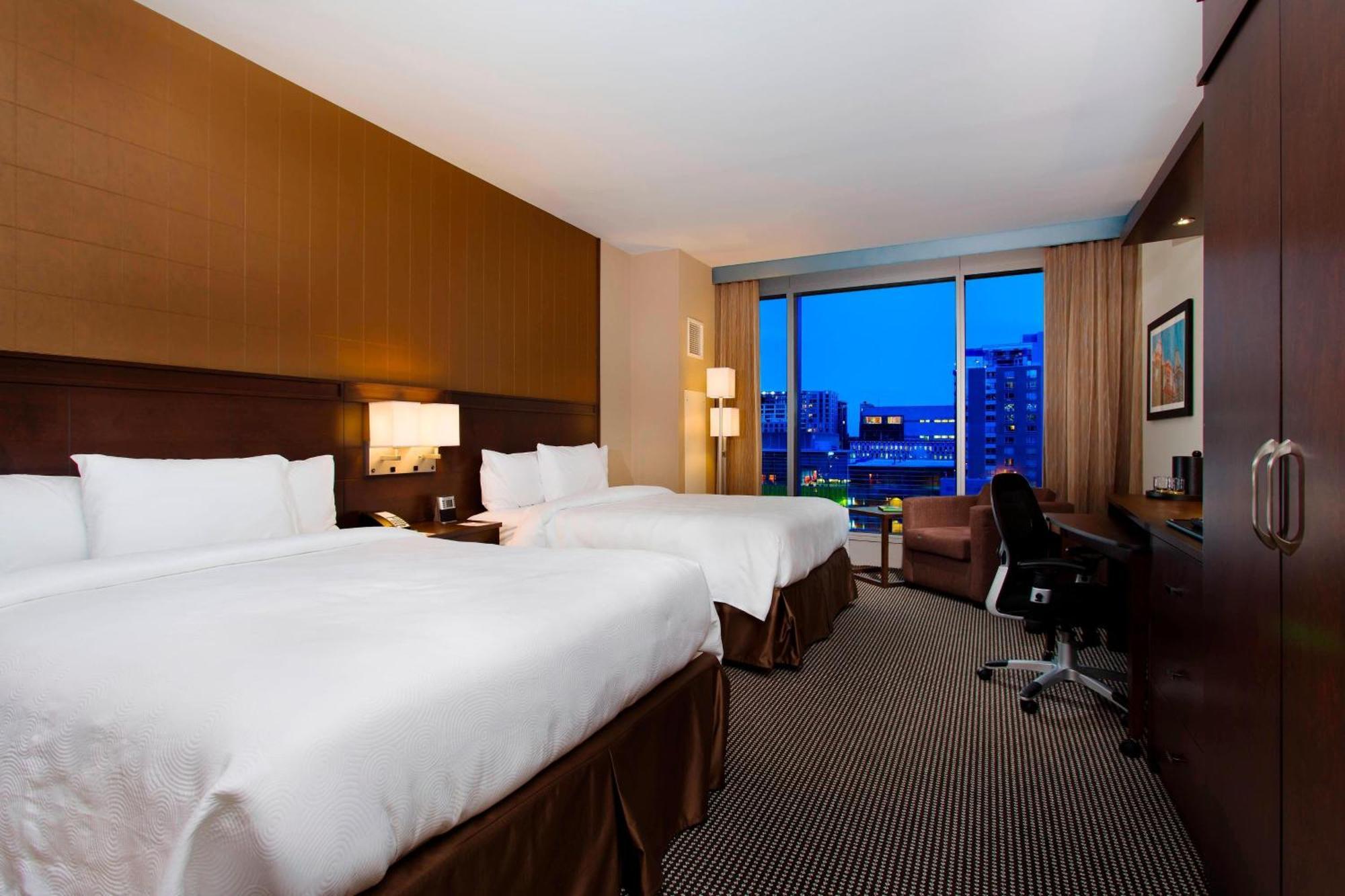 Courtyard Par Marriott Montreal Centre-Ville Eksteriør bilde